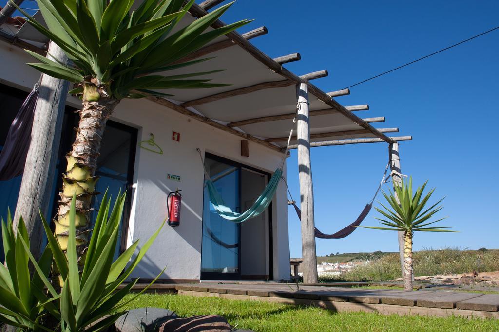 Raposeira  Good Feeling Hostel & Guest House מראה חיצוני תמונה