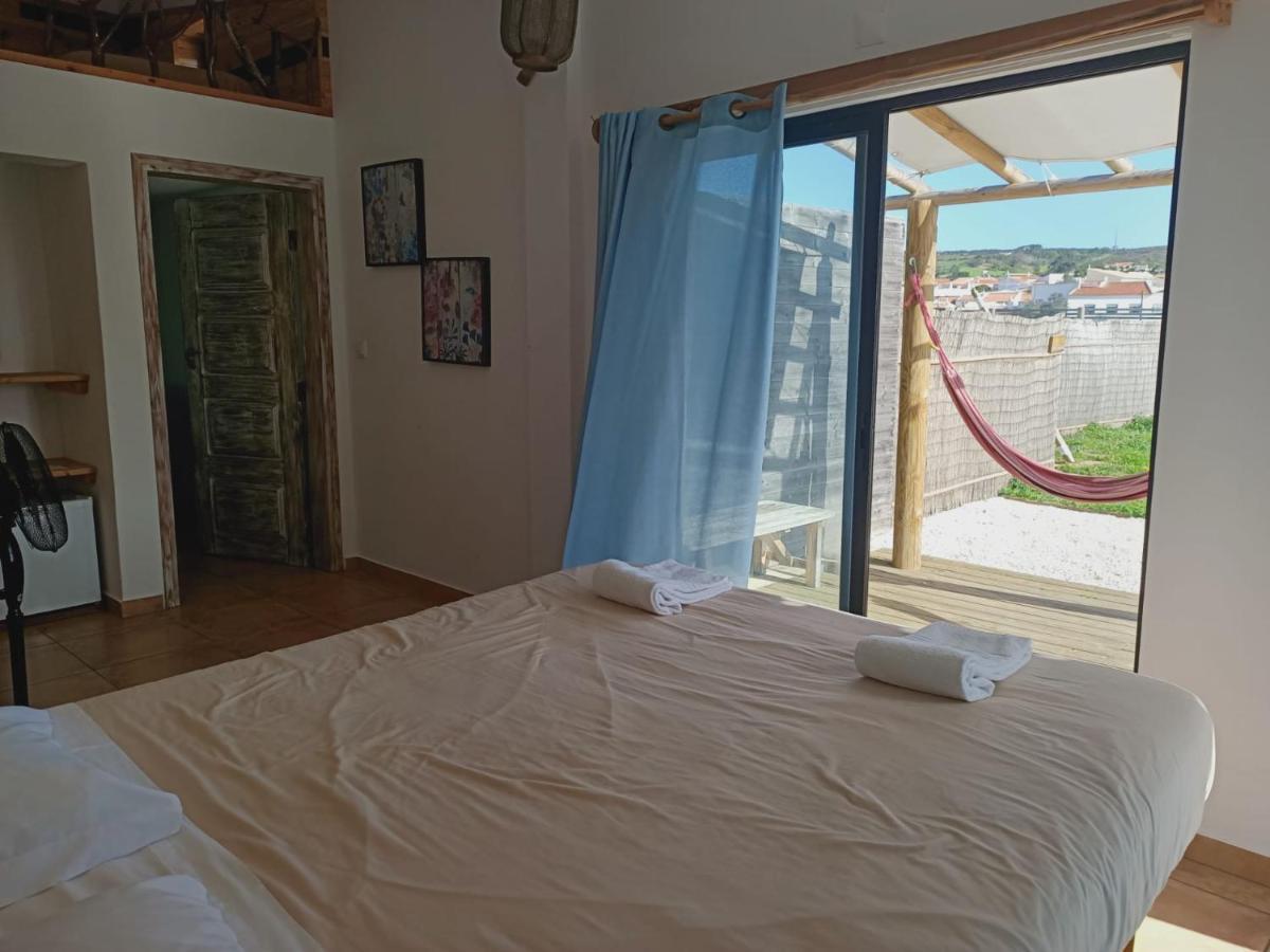 Raposeira  Good Feeling Hostel & Guest House מראה חיצוני תמונה